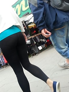Sexy overweight culo legal age teenagers in yoga pants!