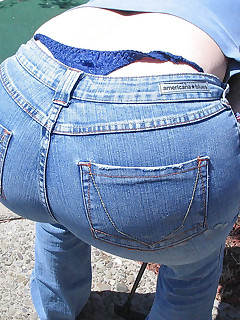 Biggest booty gals in jeans