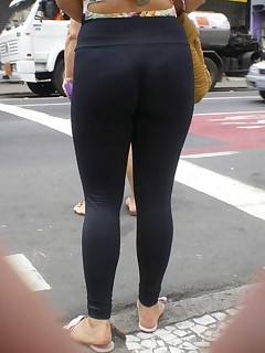 Hot tight ass legal age teenagers in yoga pants!